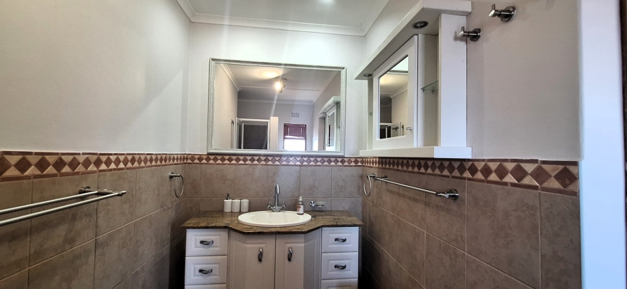 5 Bedroom Property for Sale in Witsand Western Cape